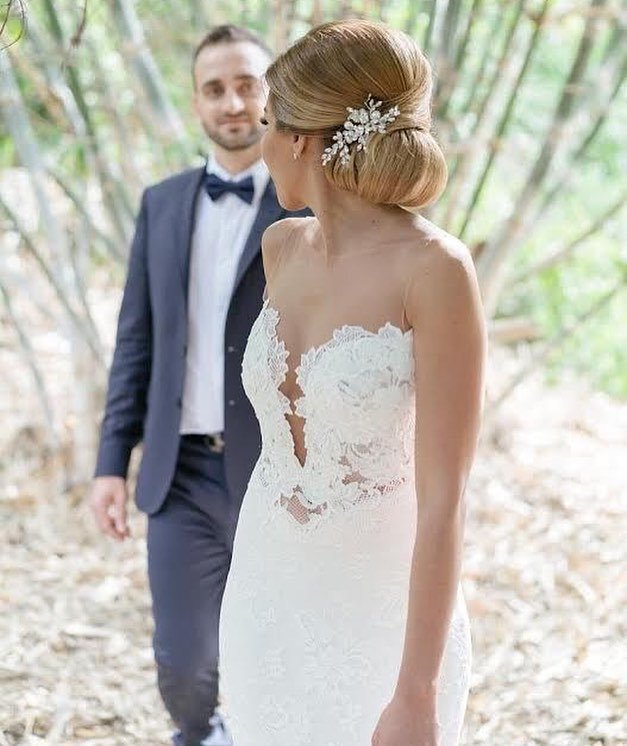 PantilesBride's tweet photo. Strapless with a difference ❤️ #olvis #weddingdress #wedding #bride #groom #weddingday https://t.co/LoUghxmgtB https://t.co/N0f6bABZ0r