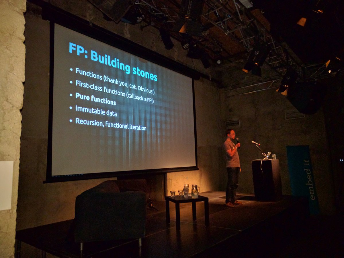 ngPartyCz's tweet image. @0ndras is reducing the map on stage #functionalJS #ngBigParty