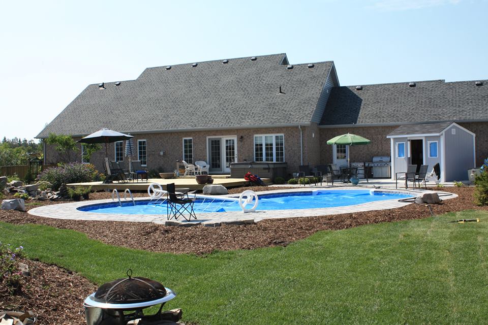 D_DPools's tweet photo. We can help you with design and size options that will best compliment your property for next season. #DDPools #Orangeville https://t.co/7Q78deUbEJ