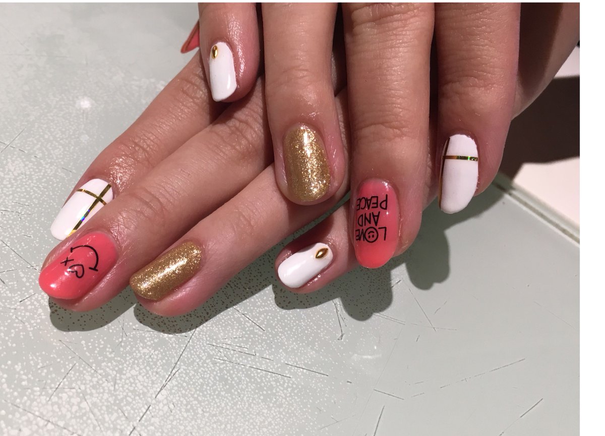nailsalon_S's tweet photo. これからハワイに行かれるそうでうす
ハワイでニコちゃんと楽しんでください

#ジェルネイル #ネイルサロンS #池袋ネイルサロン #新宿ネイルサロン #nail #にこ... 
https://t.co/uO1gSgVIs9 https://t.co/u9Jc8kchjf