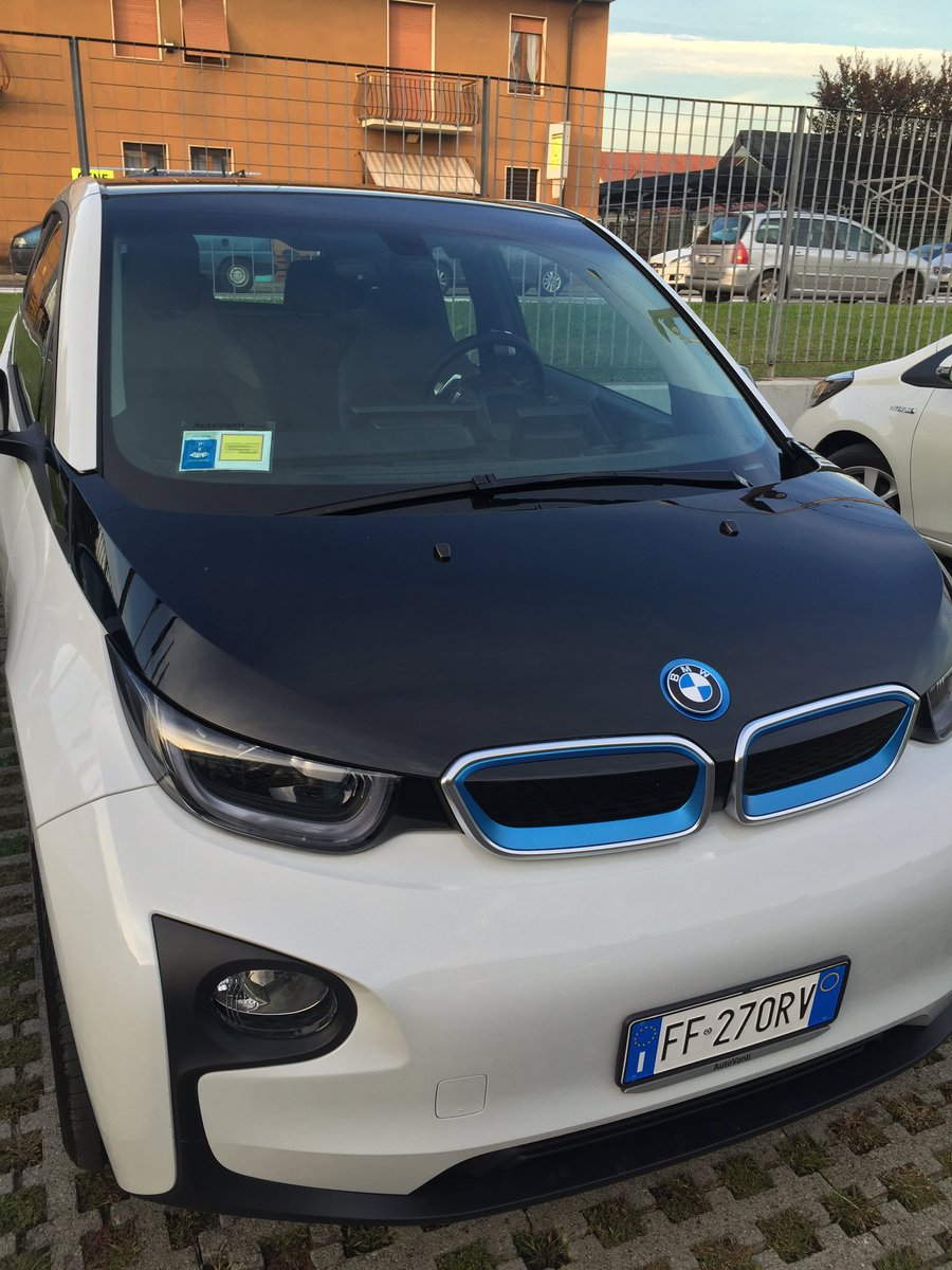 marcocrespigolf's tweet photo. I drive this beauty today...What an amazing toy is the @BMWi 3 Thanks @AutoVantiMonza for the experience https://t.co/AlRhDskC5S