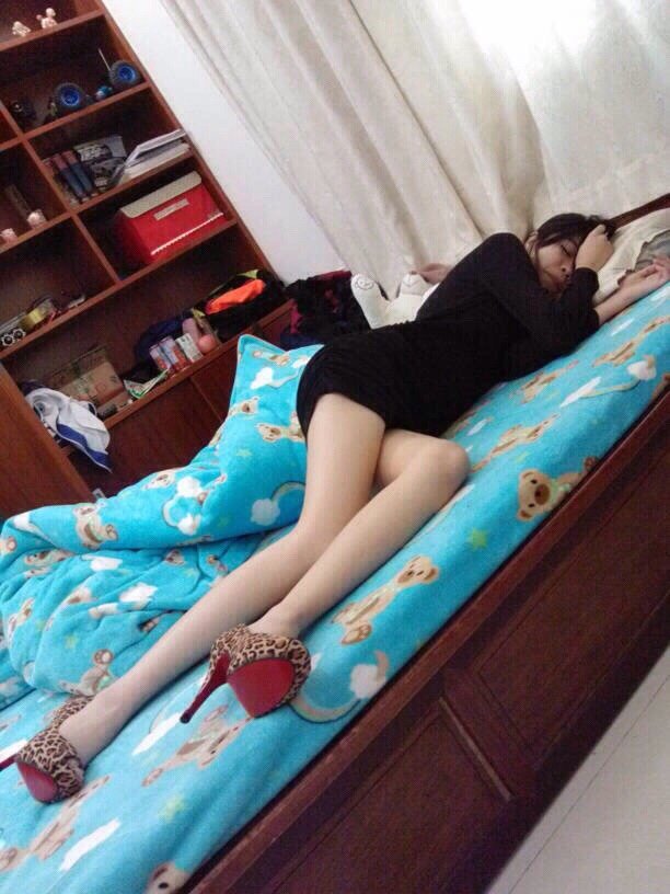 durexoox's tweet photo. 手，放开了才明月拥有时的珍贵；泪，落下了才知道心真的会很痛；心，碎了才了解爱情带来的苦涩；爱，走了才清楚被爱抛弃的痛楚。 https://t.co/dxuOhfCxwy
