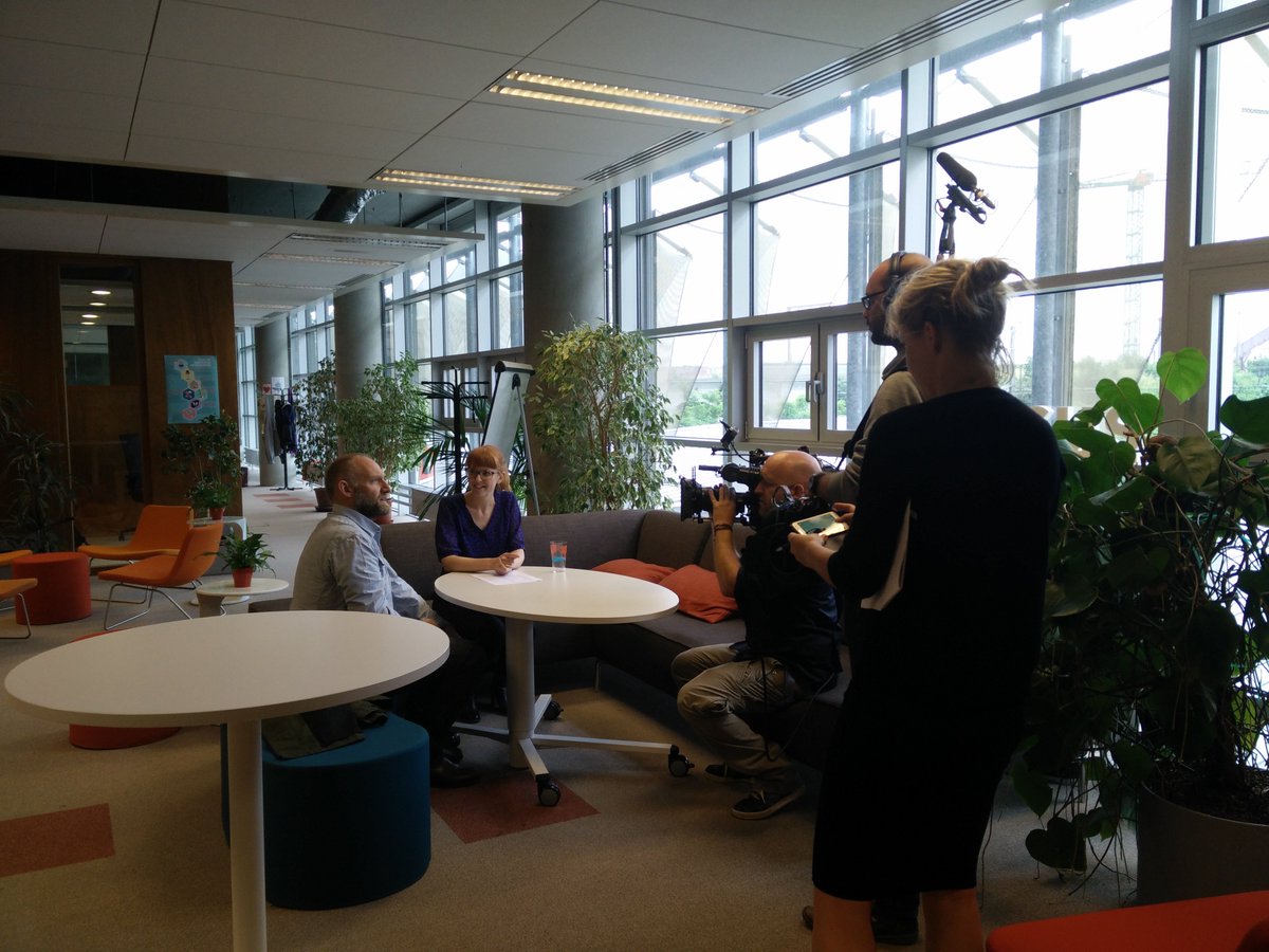 ThomasMoreBE's tweet image. TV-tip 🎬 | Collega Nele van onze dienst Marketing en Communicatie schittert straks op @een in 'Voor hetzelfde geld'. #wearemore #vhgeld