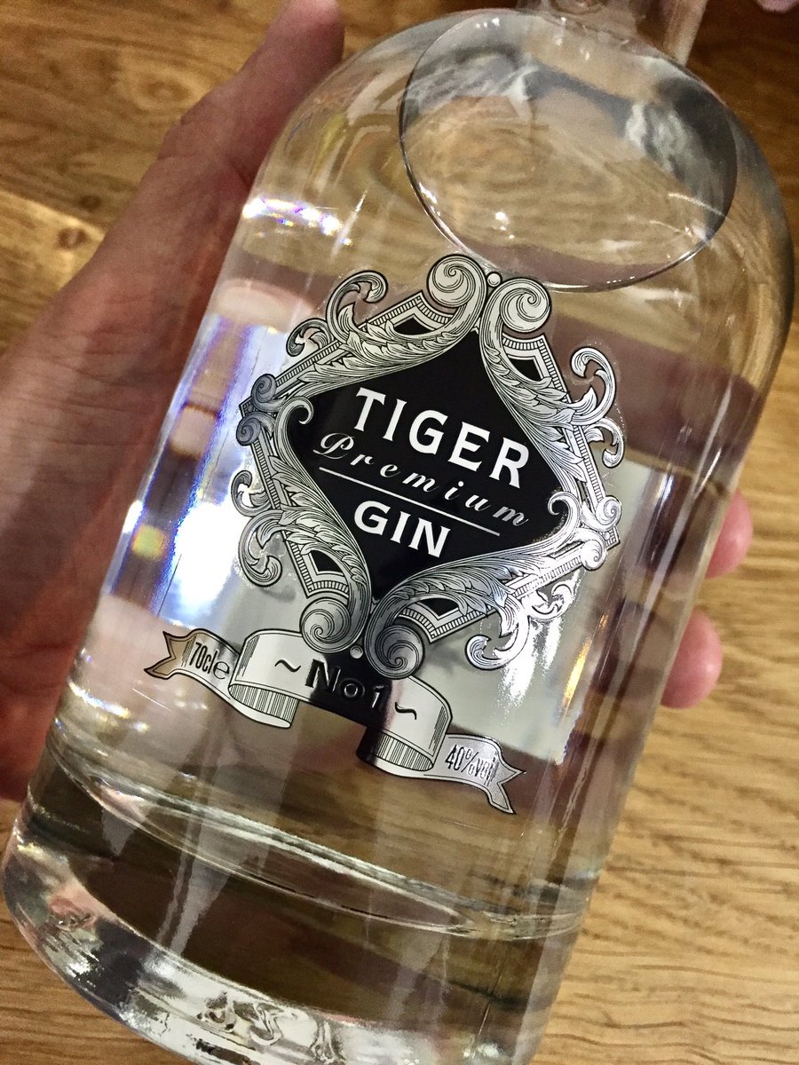 TheTigerGin's tweet image. The countdown has begun !! to #win a bottle of @TheTigerGin Follow and RT ends midnight tonight 18+ #competition #comp #ginspiration #prize