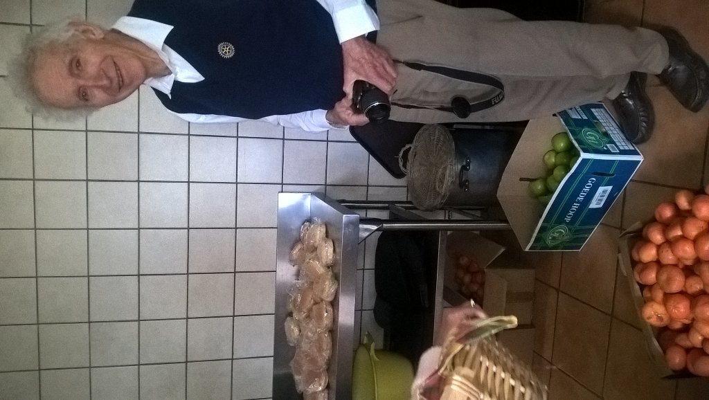 ubanesia's tweet photo. #RFHD2016 @RotaryD9350 Rotarian Lewis at the Legacy Centre in Khayamandi next to the healthy snacks. Thanks Lewis https://t.co/OOa094BsBI