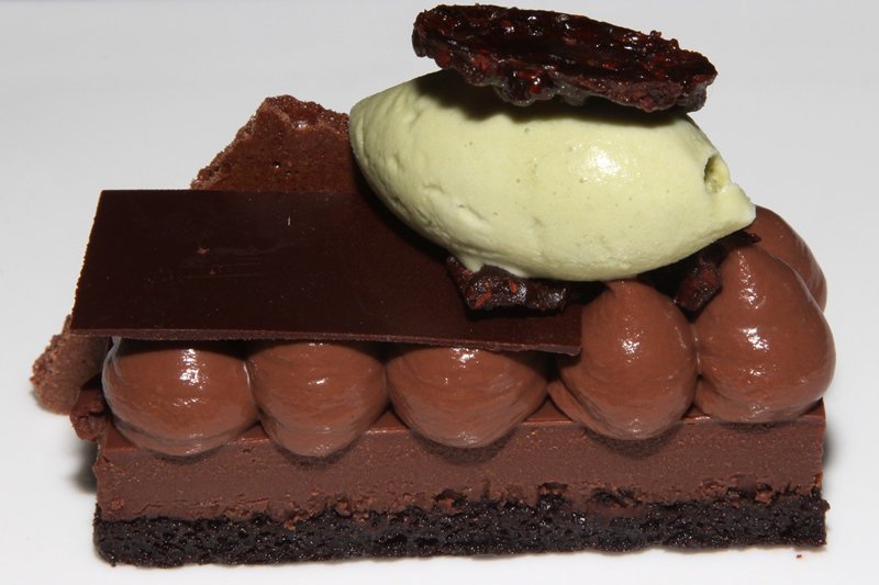 Dark chocolate cremeaux <a href="/alorestaurant/">Alo Restaurant</a> by <a href="/Patrickkriss/">Kriss Patrick Chilchot Zacarias</a> #torontofood #alorestaurant #tastingmenu