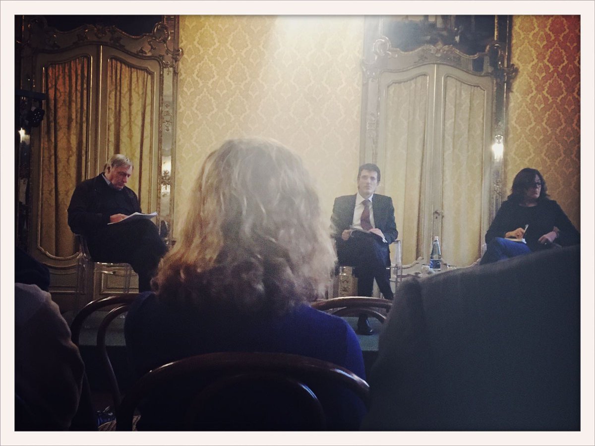 Don Ciotti interviene con Michele Corradino sul tema della corruzione con <a href="/chiarelettere/">Chiarelettere</a> <a href="/annamasera/">Anna Masera</a>