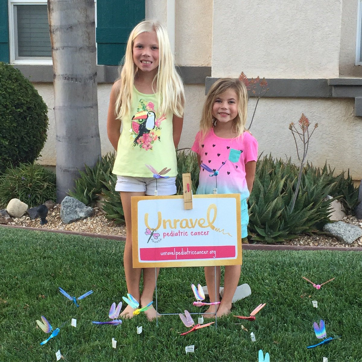 BucklesSmith's tweet image. #BucklesGivesBack Last month, our teammate Joe donated to @UnravelCancer, helping to raise awareness of pediatric cancer. #flutter2unravel