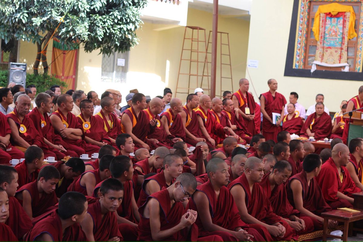 བལ་ཡུལ་འཇང་དགུན་ཆོས་དབུ་འཛུགས་ཞུས།