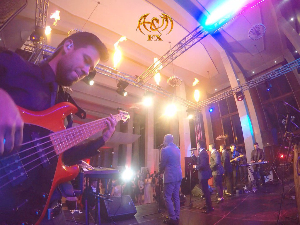 AMEFFECTS's tweet photo. Que comience la fiesta!!!! #ameffects #fx #firefly #sound #music #artist @OmarEnriqueVzla  https://t.co/QWJuNAAjFL https://t.co/8l1bw6vrbi