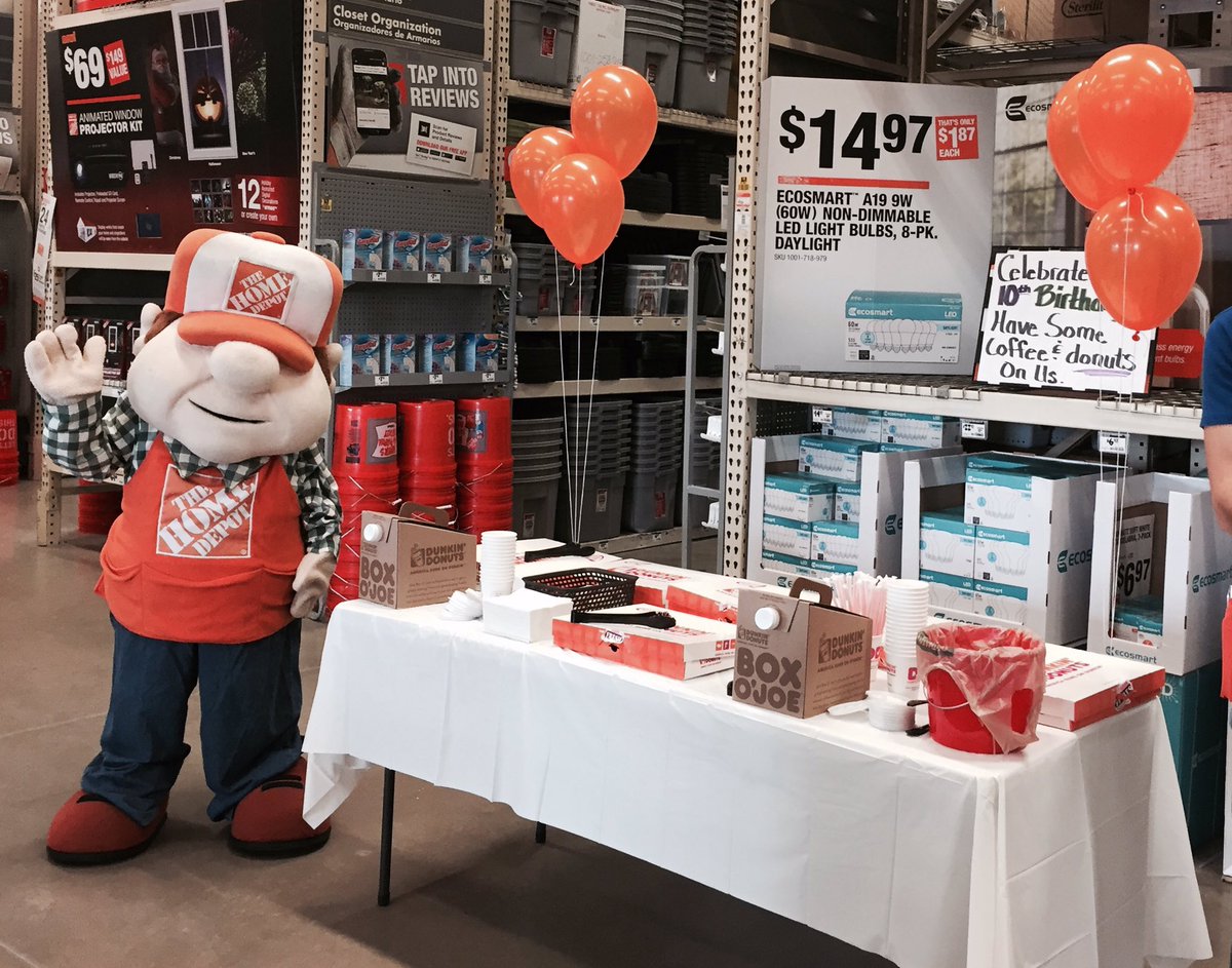 Celebrating 10 years in Middleburg!! Happy Birthday Team 6935! Looking forward to the next 10yrs in this amazing community