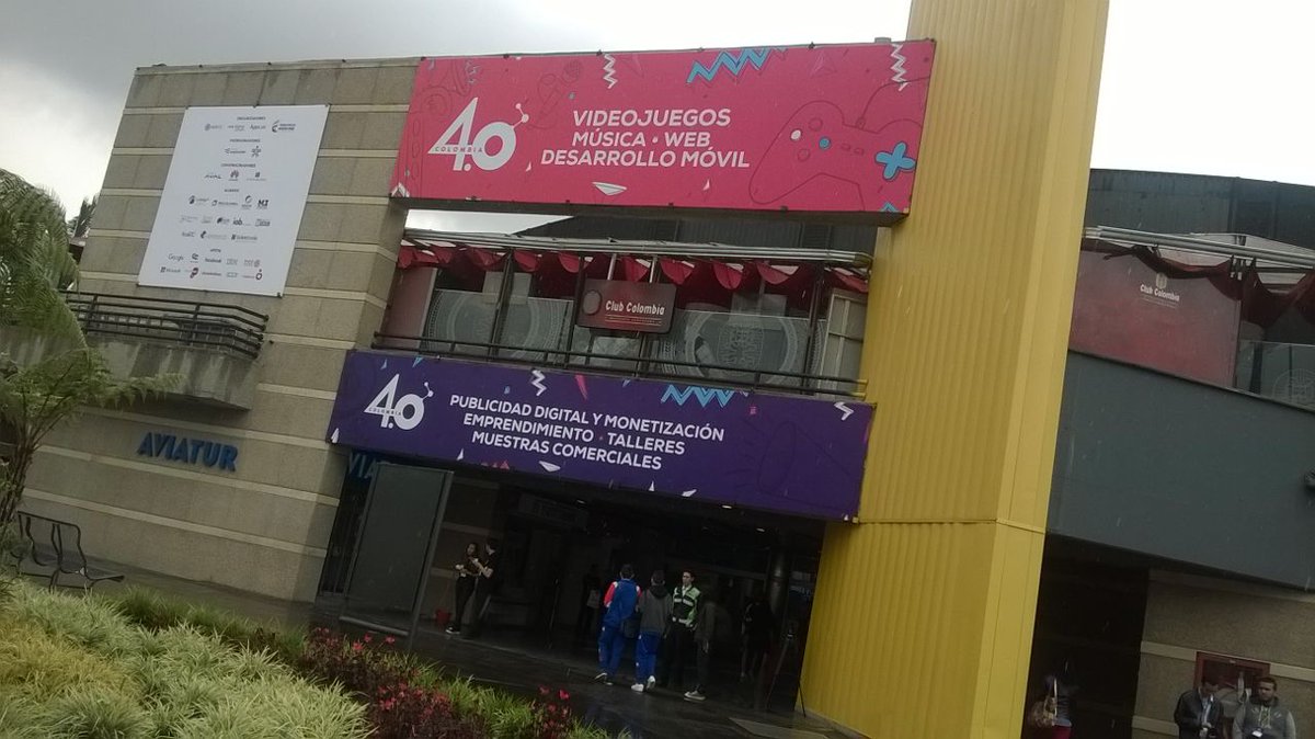 AppsCoUNAB's tweet photo. Emocionados con este gran evento que transforma el mundo digital, #AppsCo #UNAB haciendo presencia en #Col40 #Bogotá https://t.co/iwqZDTfndC