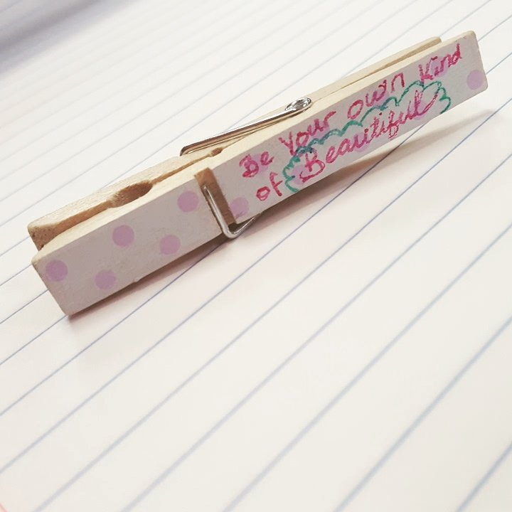 ProjectPin2015's tweet photo. @STOMPOutBullyng Do clothespins count 🙄 #projectpin Don't ever let anyone tell you your anything but beautiful #BeInspired https://t.co/Q8vCoJi78l