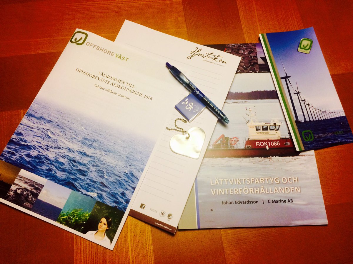 KristianVidfar's tweet photo. En offshore-reflex i höstmörkret! #BPAB #Offshorevästårskonferens2016 https://t.co/wjGbPeMLlH