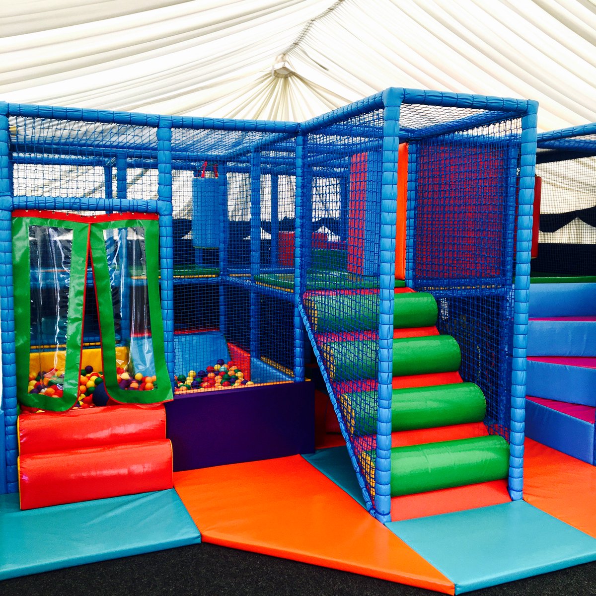 PlayzoneBromley's tweet photo. Looking for a lovely marquee set inside a football club with a wonderful indoor soft play facility? Look no further! #BeckBromFL #BromleyFL https://t.co/TshFFI4QM2