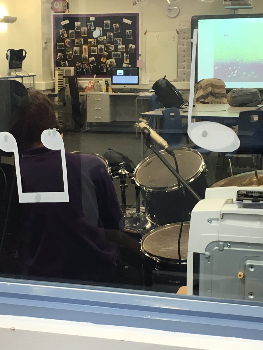 LisaClarkeMusic's tweet photo. 🎵 Composing in response to a quote @acc_academy @AA6th #bestineveryone @AAMusic_JWI https://t.co/g8apVHbON2