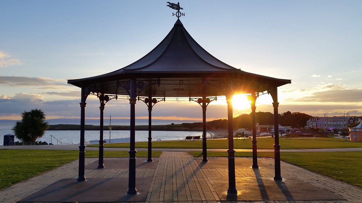 worldofoddy's tweet photo. So far this evening... #barryisland #barrybados #visitthevale #BarryIs https://t.co/6a0yL70KTb
