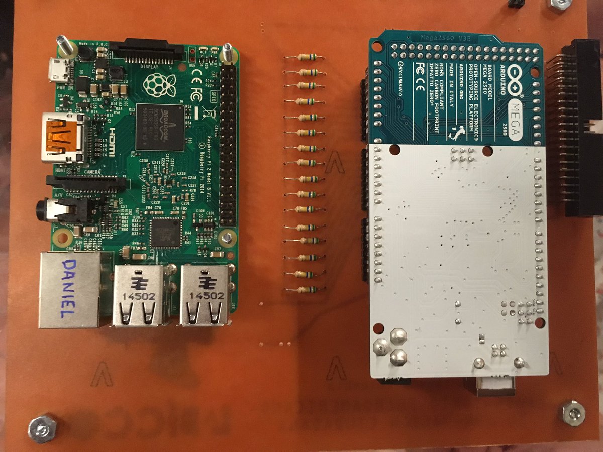raulolivan's tweet photo. La placa @arduino del proyecto #MarimbaInclusiva Una marimba para personas sordas cc @etopia_ @etopia_kids @dcuartielles #LABICCO https://t.co/wEnVMCRYdg