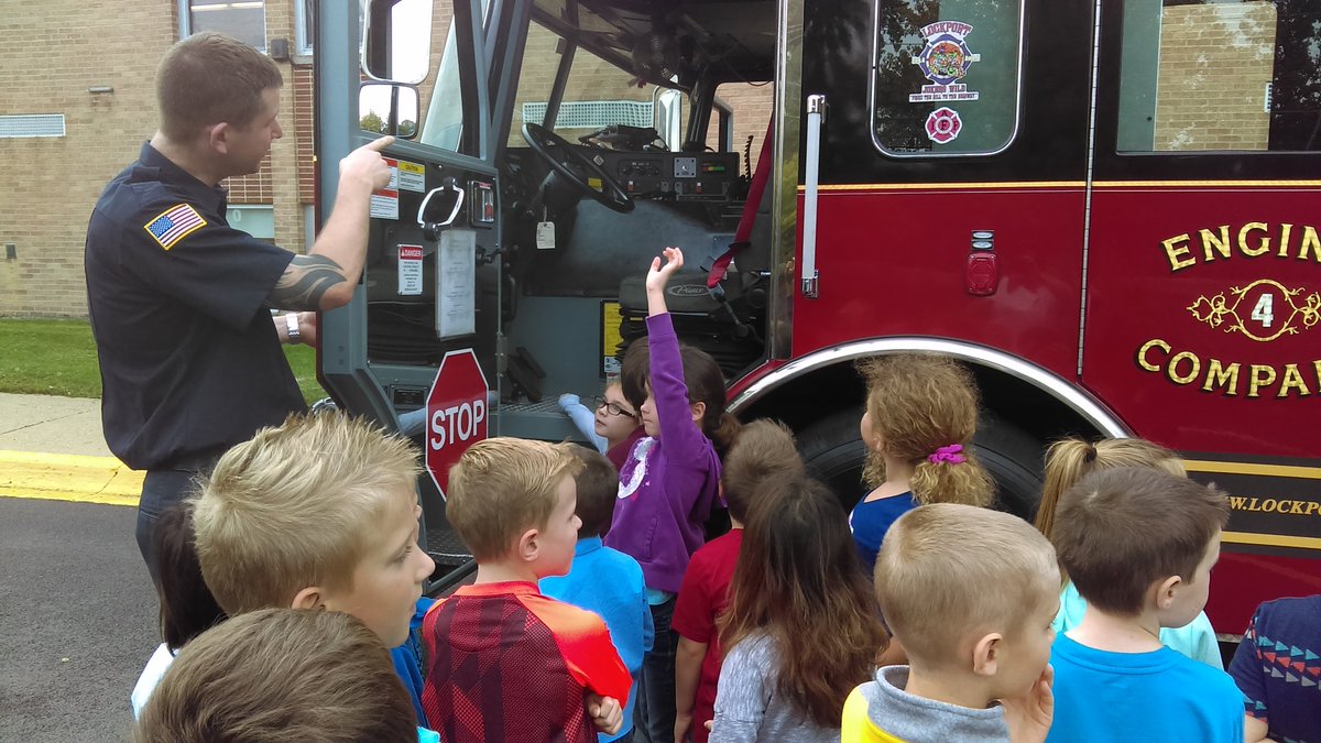 MrsStanly's tweet photo. Thanks Firefighter Nick!  You're Awesome!  @MilneGrove  #Milneschooliscool https://t.co/HQBSNTWN6E