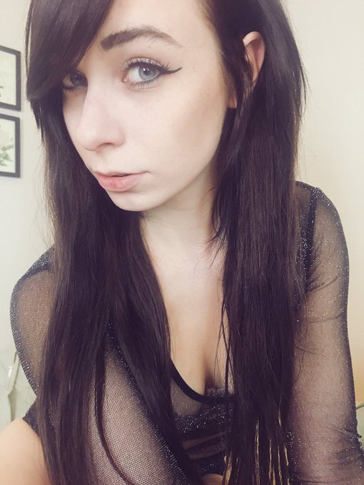 MUST #FOLLOW &amp; #RT   😍😍 @eeeveeecb 😍😍  🔥🔥 🇸️🇪️🇽️🇾️ 🔥🔥 #Camgirl  #GoAndShowHerLove 💕💕 https://t.co/ki<a href="/tag/follow"class="tags">#FOLLOW</a><a href="/tag/rt"class="tags">#RT</a><a class="tags" target="_blank" title="On Twitter" href="/?out=eyJ0eXAiOiJKV1QiLCJhbGciOiJIUzUxMiJ9.eyJpYXQiOjE3MjQyMjMyMTcsImlzcyI6InR3cG9ybnN0YXJzLmNvbSIsIm5iZiI6MTcyNDIyMzIxNywiZXhwIjoxNzU1NzU5MjE3LCJyZWRpcmVjdF91cmwiOiJodHRwczovL3R3aXR0ZXIuY29tL2VlZXZlZWVjYiJ9.tBynV6EBbmFZyRaNVABor-6HyWYJN0Ree39xOsiPTv6v5VfVCKwWfEDCXIBDy7db1_lQj9FlWRAcWIPVQqV7_g">@eeeveeecb</a><a href="/tag/camgirl"class="tags"><span>#camgirl</span></a><a href="/tag/goandshowherlove"class="tags"><span>#goandshowherlove</span></a>