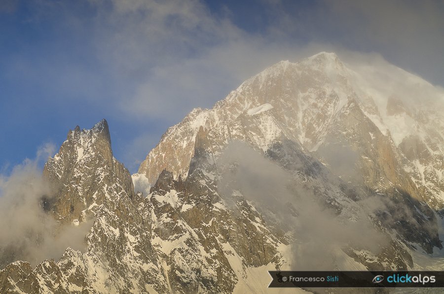 The wind and the "king" (Val Ferret, Valle d'Aosta)
#clickalps <a href="/lovevda/">I Love VdA</a> <a href="/AostaValley/">Aosta Valley, Italy</a> <a href="/visitaosta/">Visit Aosta</a> <a href="/CourmayeurMontB/">Courmayeur MontBlanc</a> <a href="/NaturaVDA/">Natura@VdA</a>