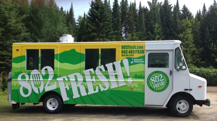 RoamingHunger's tweet photo. #NationalFarmersDay 🚚 🍅🍃 Eat local at these 20 Food Trucks across the nation to celebrate - https://t.co/rohQdYegNr https://t.co/rWppfneTR2