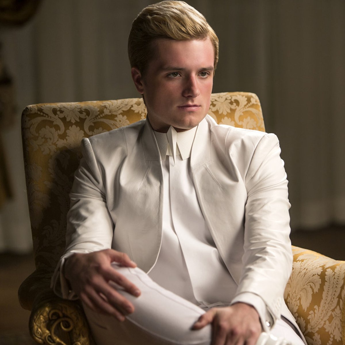 TheHungerGames's tweet photo. Happy Birthday to the man who brought Peeta to life, Josh Hutcherson! #TheHungerGames @jhutch1992 https://t.co/qg5URvRRY3