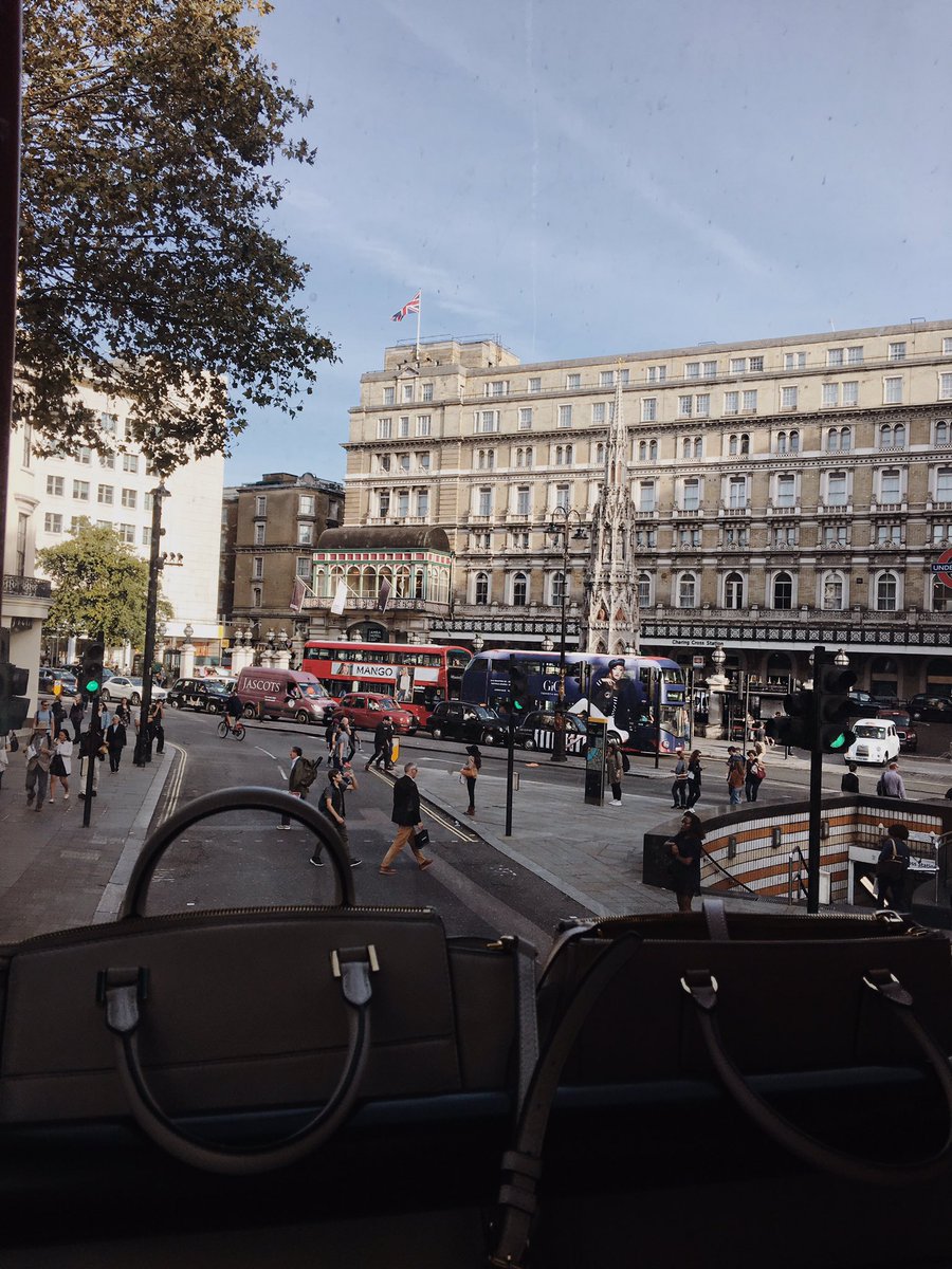 MihaelaComanM's tweet photo. #helloSE10 #london https://t.co/0SJe84jzv9