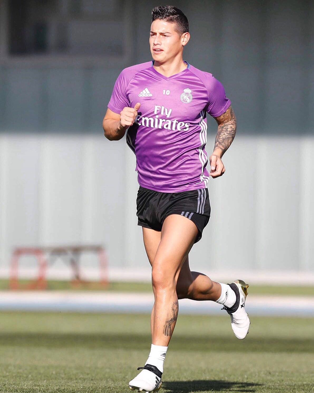 CuldA6oWcAAM0lp.jpg:large