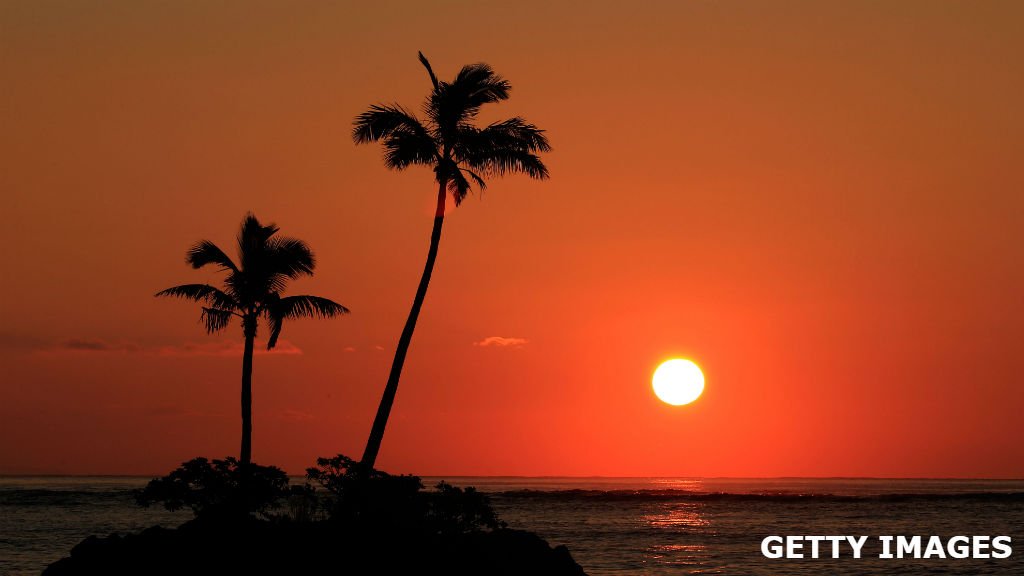 BBCBusiness's tweet photo. More than half of Americans don't use all their paid vacation. 'They don't want to return to a mountain of work.' https://t.co/sUzZOuULKz https://t.co/kwMzEB7qjL