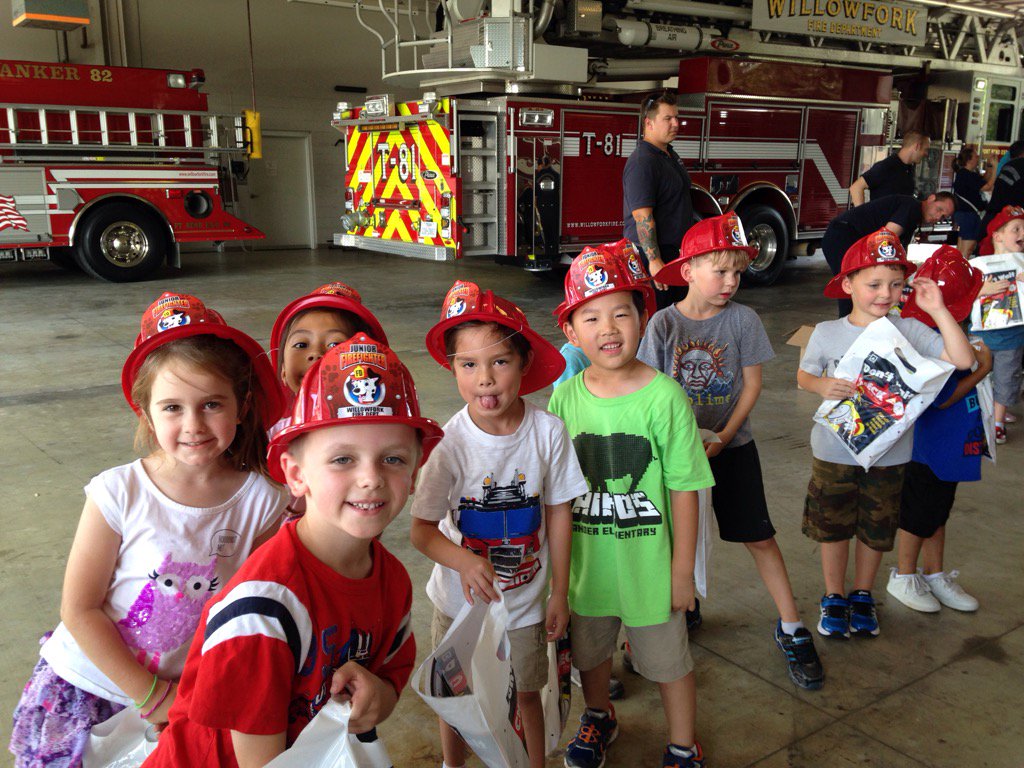 DeenaBevil's tweet photo. What cute firefighters Mrs. Bevil has today! Thank you Willowfork Fire station!! #rrepride #campkindergarten https://t.co/l2884SLUXz