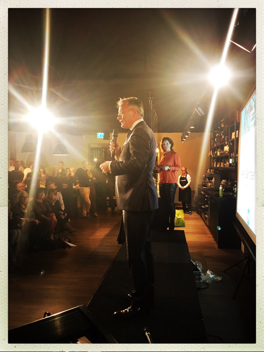 Psponbinstad's tweet photo. ‘Op een spontane manier de stad laten groeien, we mogen trots zijn op ons Almelo!’ - burgemeester @arjengerritsen https://t.co/D6P55axDmP