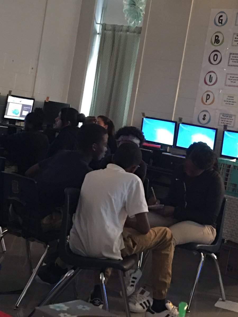 MooreBusiness tweet media