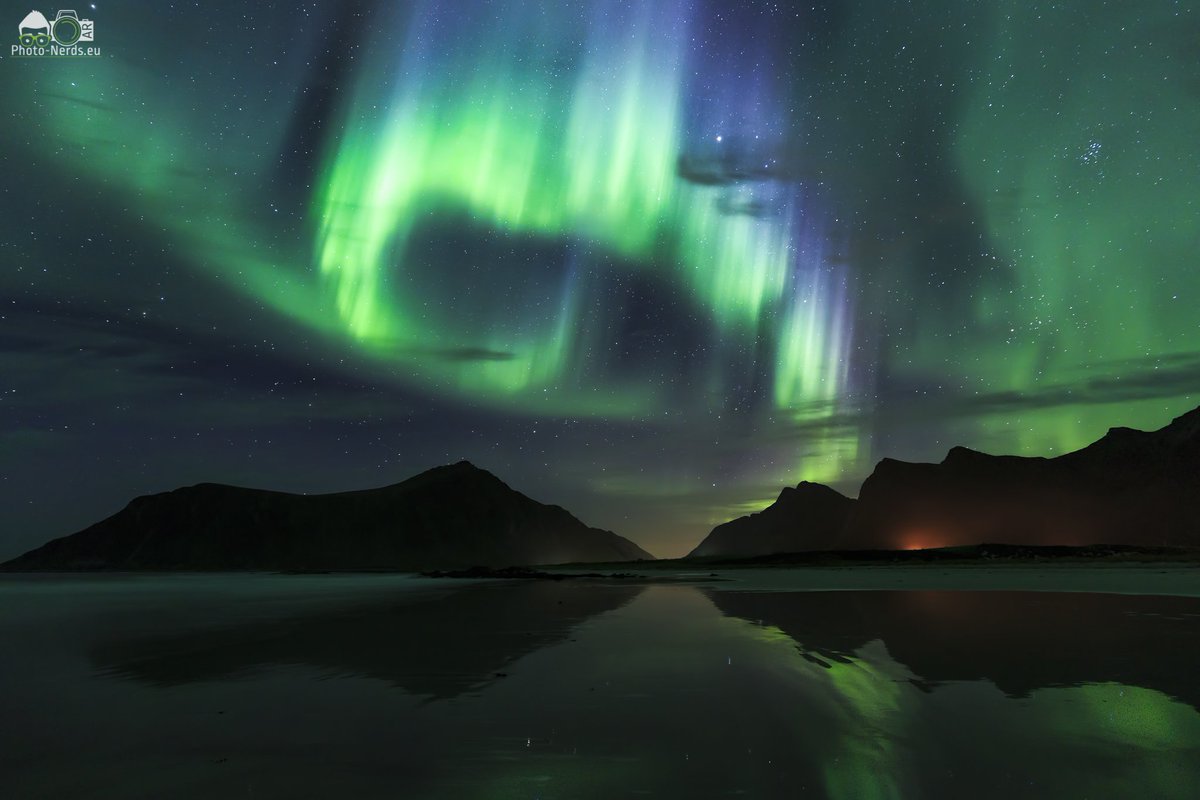 photo_nerds's tweet photo. 0Uhr bei 0°C Flakstad Beach #auroraborealis #Aurora #Norway #lofoten
#Canon #picoftheday #photonerds #photography #landscape #travel https://t.co/zBJ1GhGW2q