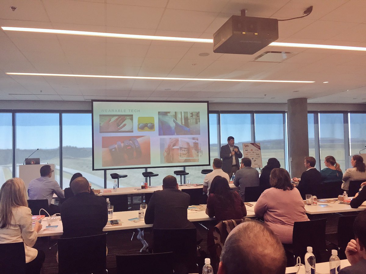 BrandInnovators's tweet photo. Disrupting business as we know it—@Aflac's Keith Farley is here to shake up the customer experience of tomorrow😎 #BISummit #InvertThePyramid https://t.co/sB12paN66J