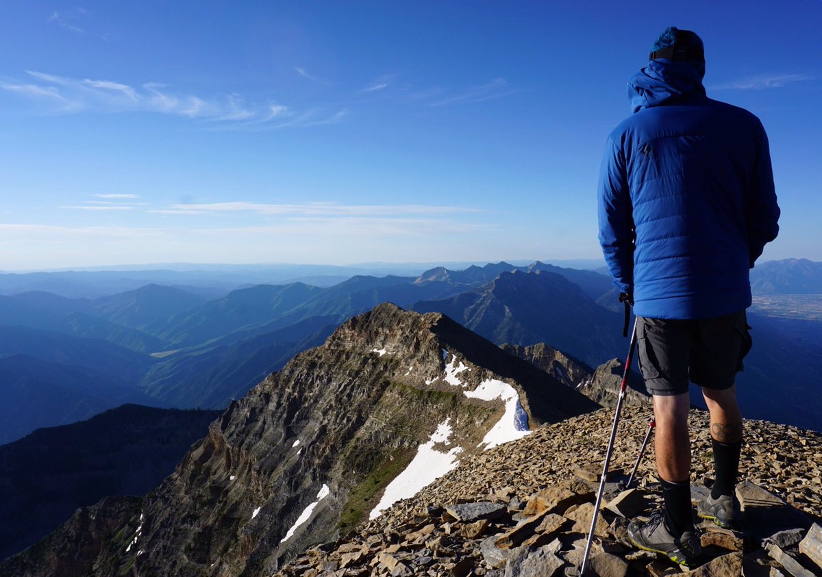 Follow the road that leads you to your passion. #atfirstlight #liveclimbrepeat #blackdiamond #utah