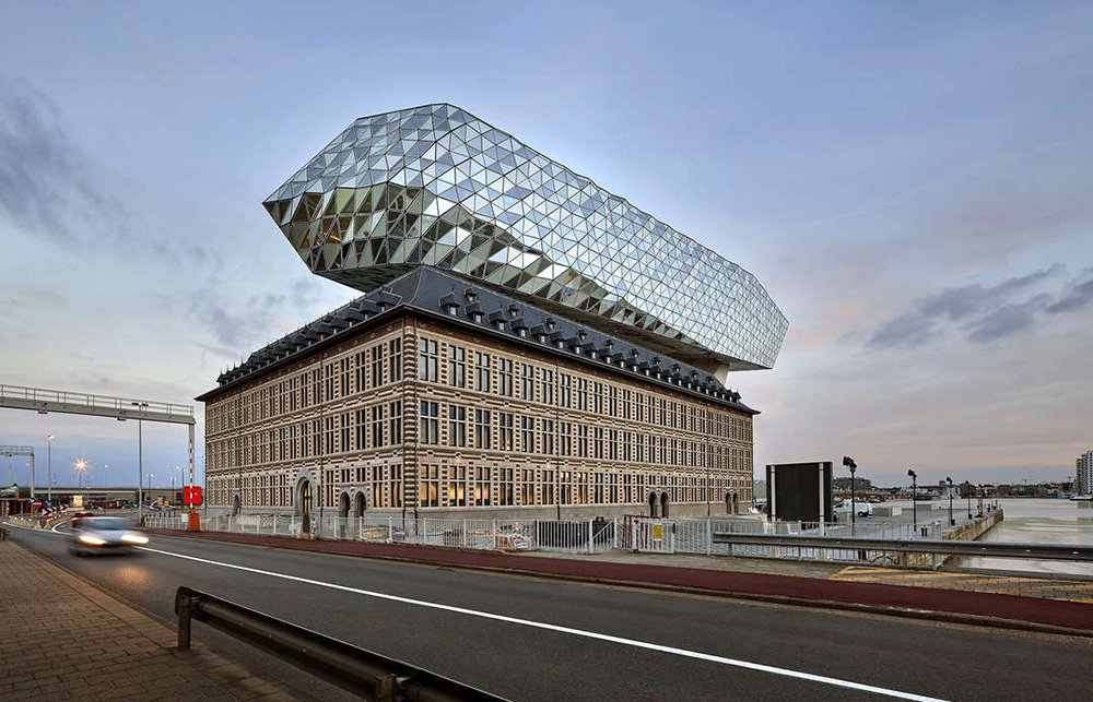 ShopArch's tweet image. Штаб-квартира порта Антверпен: кристалл от Заха Хадид arch-shop.ru/the-headquarte…