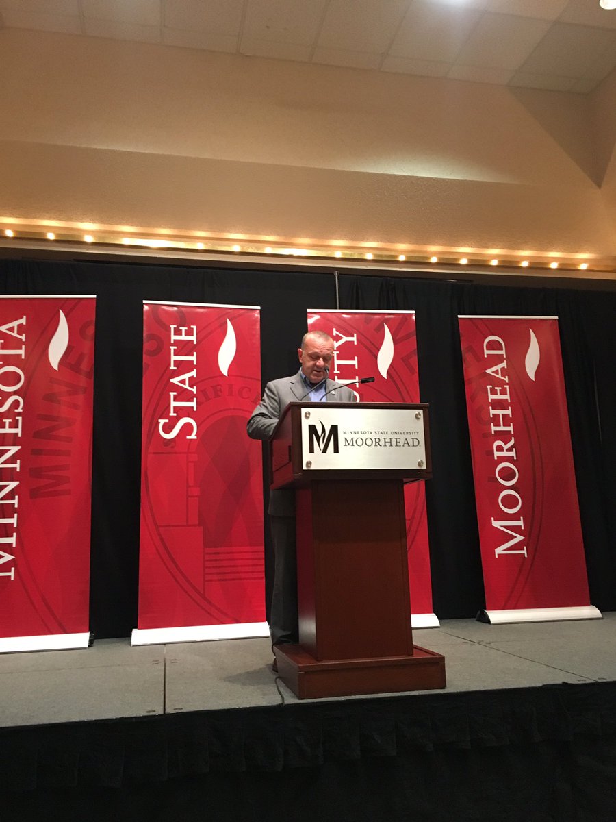 PrezBlackhurst's tweet photo. Thank you @TwinsPrez for sharing your #grit, #humility, and #heart with @MSUM_SportsComm!  #DragonPride https://t.co/MdBTnNULiR
