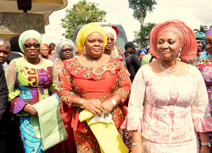 AkinwunmiAmbode's tweet photo. Our young girls must refrain from all anti – social activities that could negatively affect their dreams and aspirations. https://t.co/SqylE6dcbc