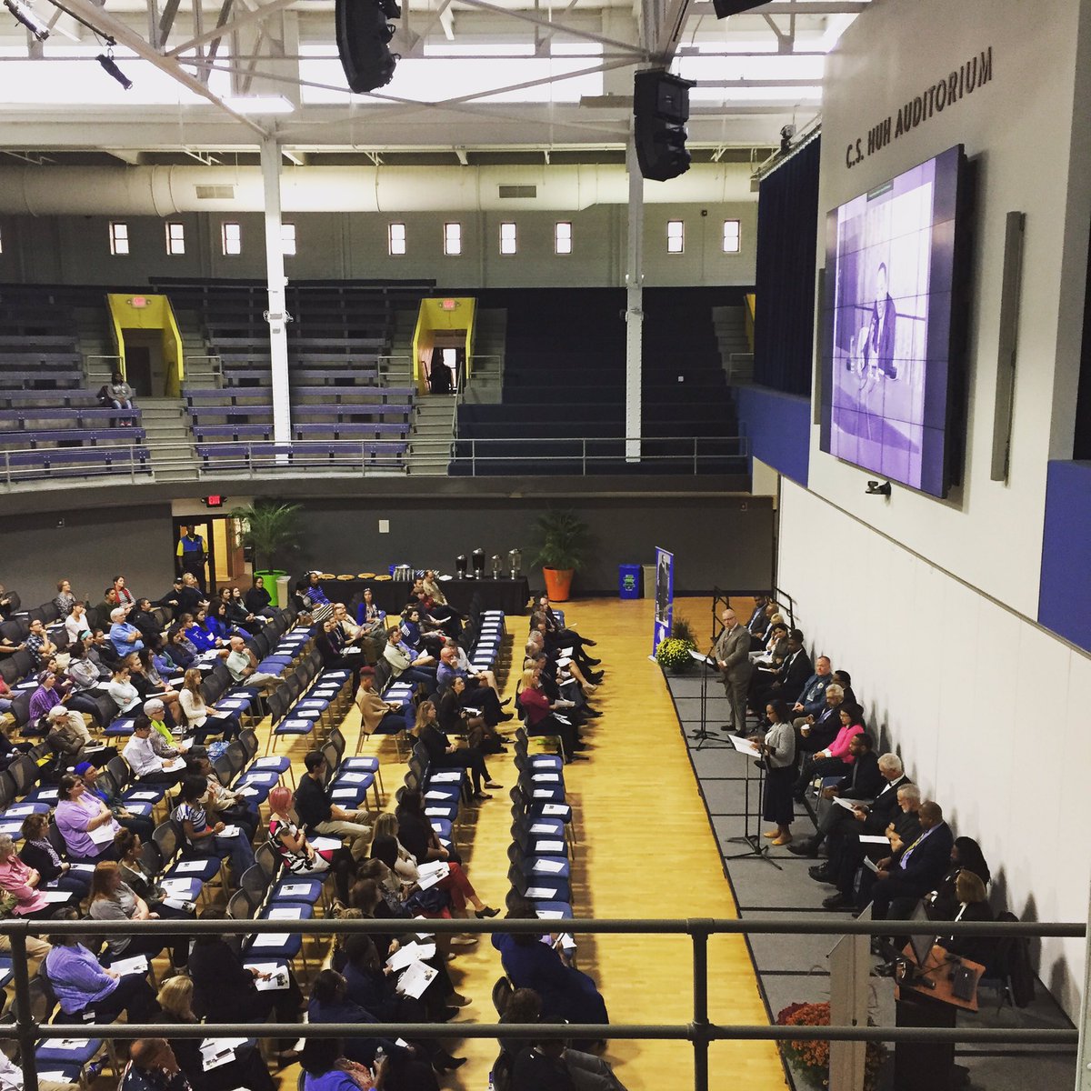 sluministry's tweet image. @SLU_Official community reading of MLK speech Oct 12,1964 in the now Center for Global Citizenship #diversitymatters #jesuitmission #SLU