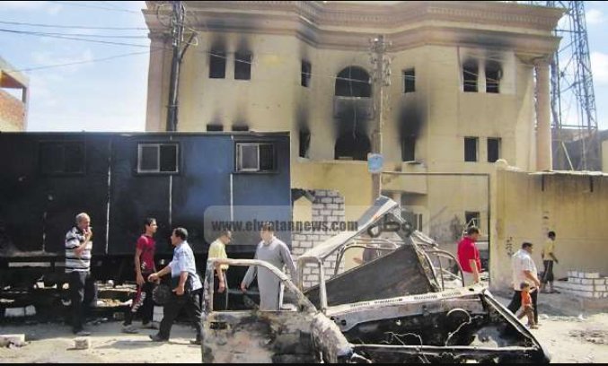 doaaash18's tweet photo. حتى لاننسى
أتفقوا مع حمساويين وإيرانيين
نشروا الفوضى
حرقوا الاقسام
اقتحموا السجون
هربوا إرهابيين
روعوا آمنين
#مش_نازل_فى_11_11_علشان 👇 https://t.co/uLDIGQL76o
