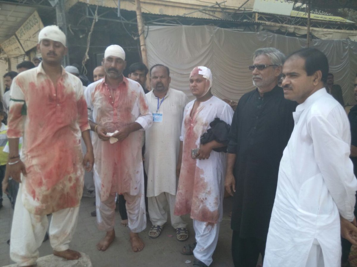 MQMHyd's tweet photo. حیدرآباد ڈسٹرکٹ ایم کیو ایم کی جانب سے عزاداران حسین کی طبعی امدادی کیمپ لگائے گیا 
#MqmHydZone @abidghouri3 @SyedWaseemMNA https://t.co/bDPVDSxNIv