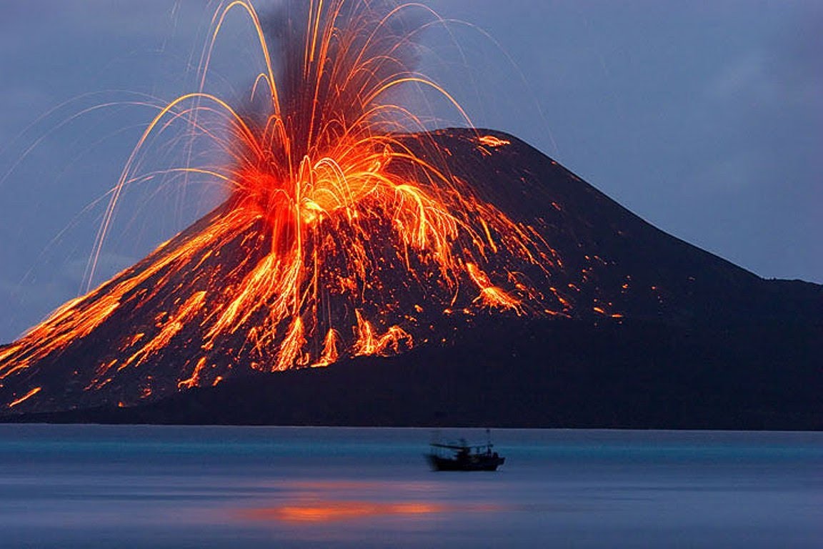 skillz's tweet photo. How many #Ticketz do you think it would take to fill this volcano? #geography #questioncube @tetherstudios https://t.co/oFr7gY1a2x https://t.co/Kfe9PHXvaW