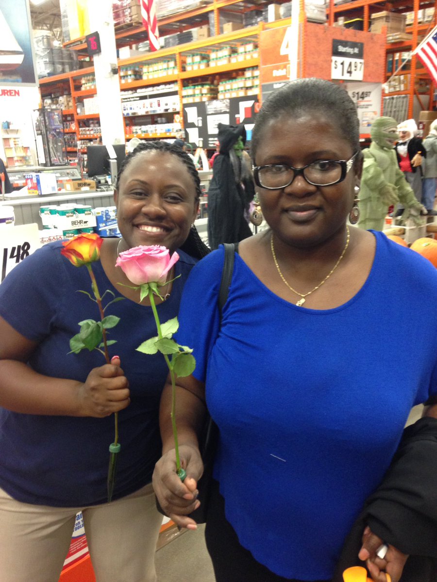 specialty285's tweet photo. Beautiful roses for our beautiful cashiers! Thanks again for all you do for our store ! https://t.co/BoDmeVs5lx
