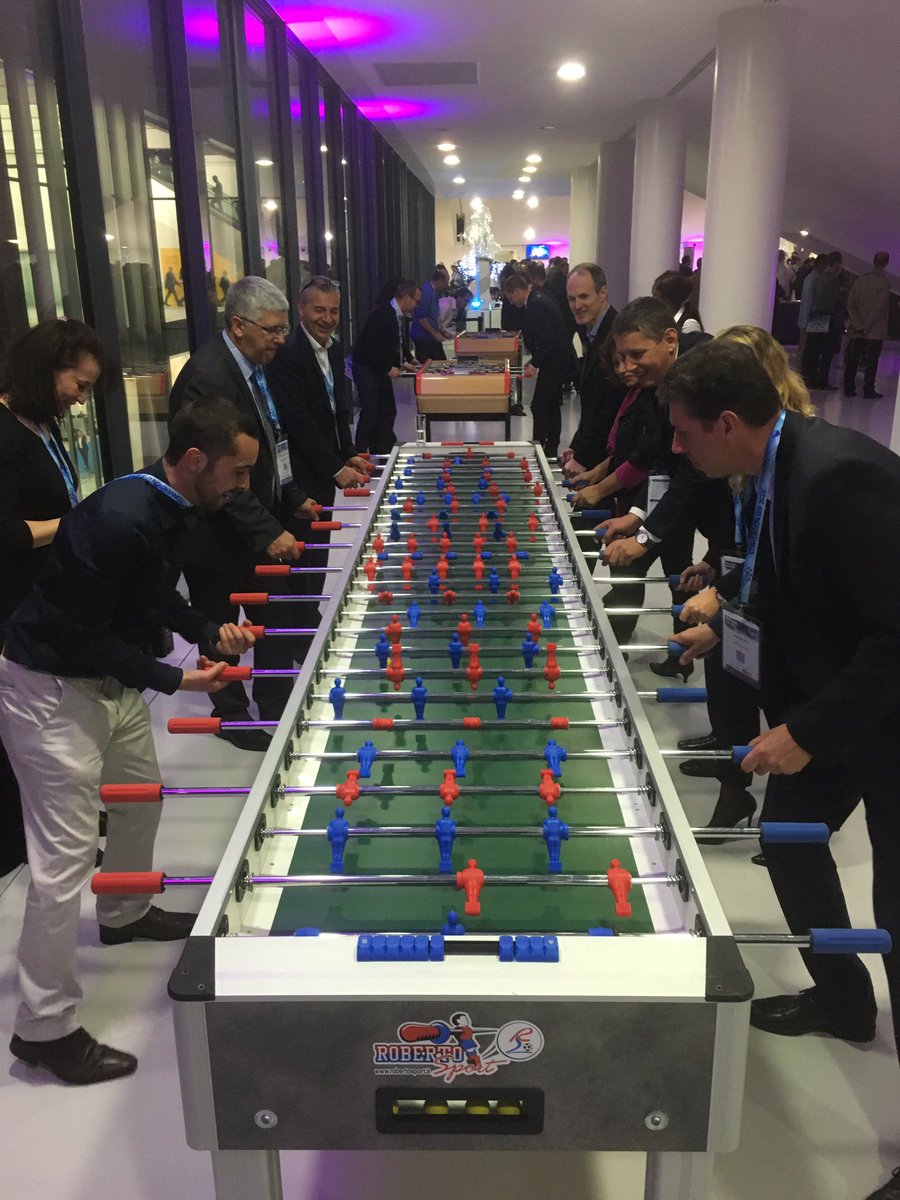 papawhatelse's tweet photo. Big baby foot ! #usf2016 https://t.co/e9IZA9p2ar