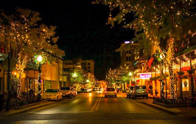 DowntownPcola's tweet photo. It's getting close to that time of year, when we celebrate with Christmas cheer! We thank you for your patience as we get the streets lit up https://t.co/QZI9fNPbnK