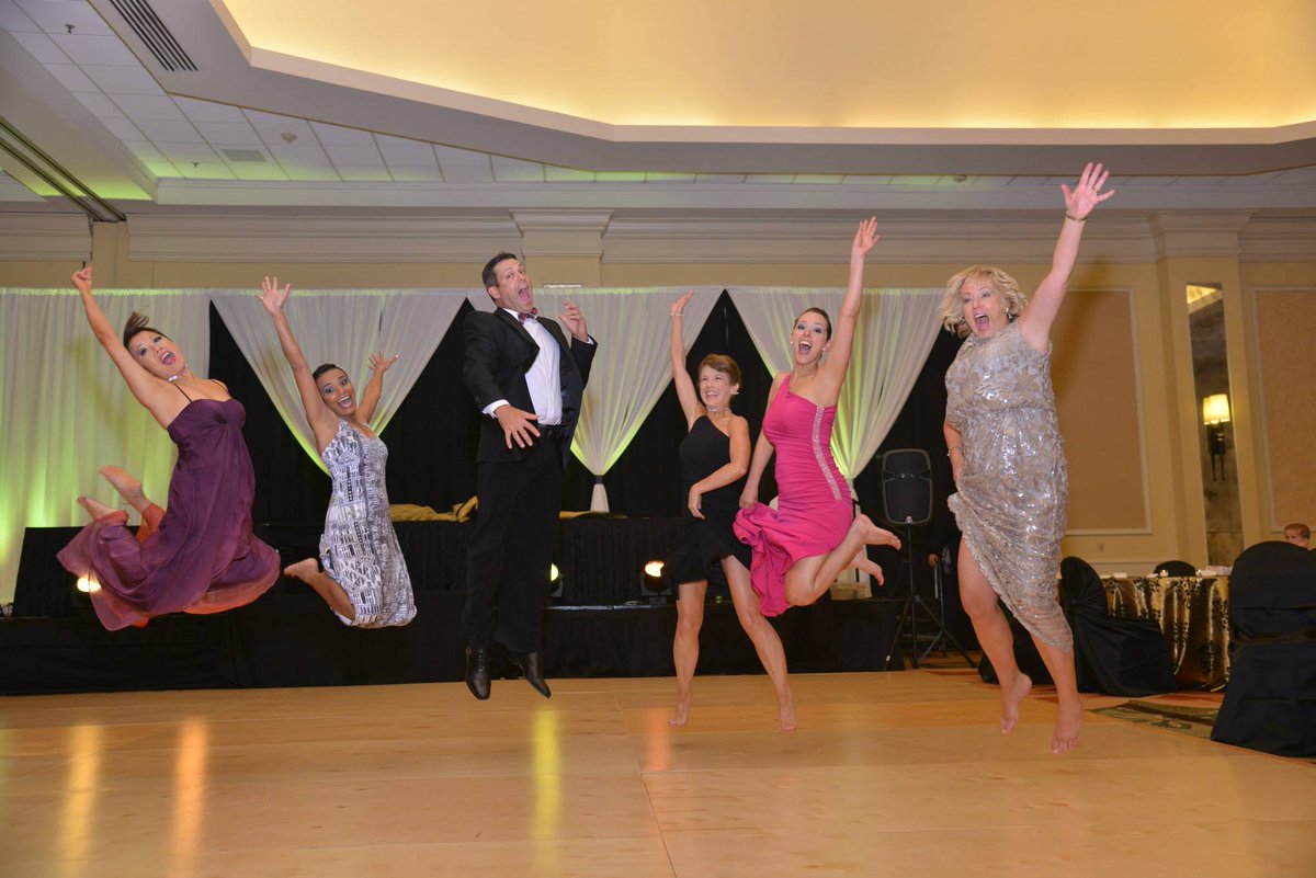 AM_Memorial's tweet image. #WCW this week goes to the Sisterhood that we have within our Studio. Thanks to our of our wonderful female students that makes dancing fun.