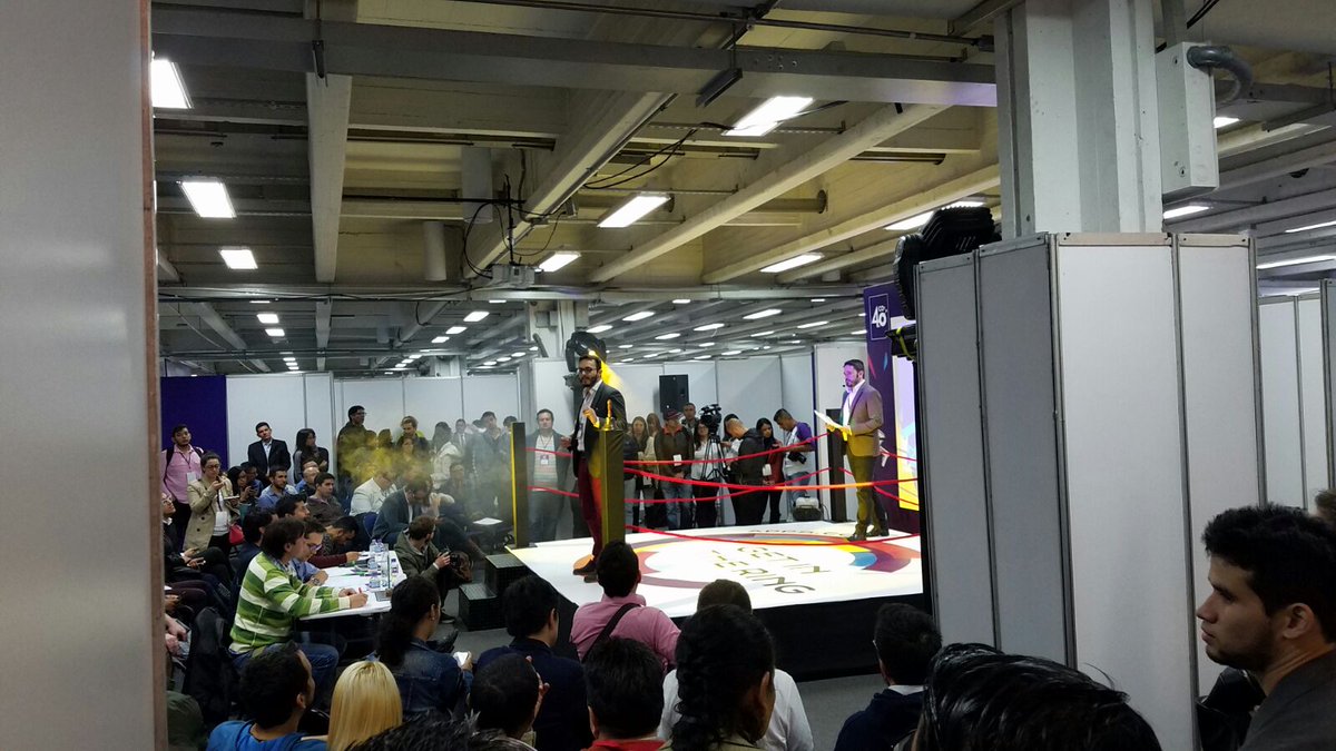 FicoRestrepoC's tweet image. Hoy en el primer día de la cumbre Colombia 4.0 y el Business Day con la actividad &quot;Get In The Ring&quot; #Col40