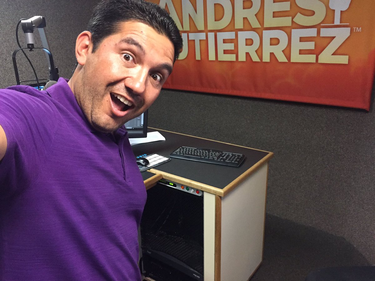 elshowdeandres's tweet photo. Sorprendido por sus historias. Te espero en el show y por Facebook Live en 5min: https://t.co/0FvOJVXe9Z https://t.co/Dfb4RWAF5Z