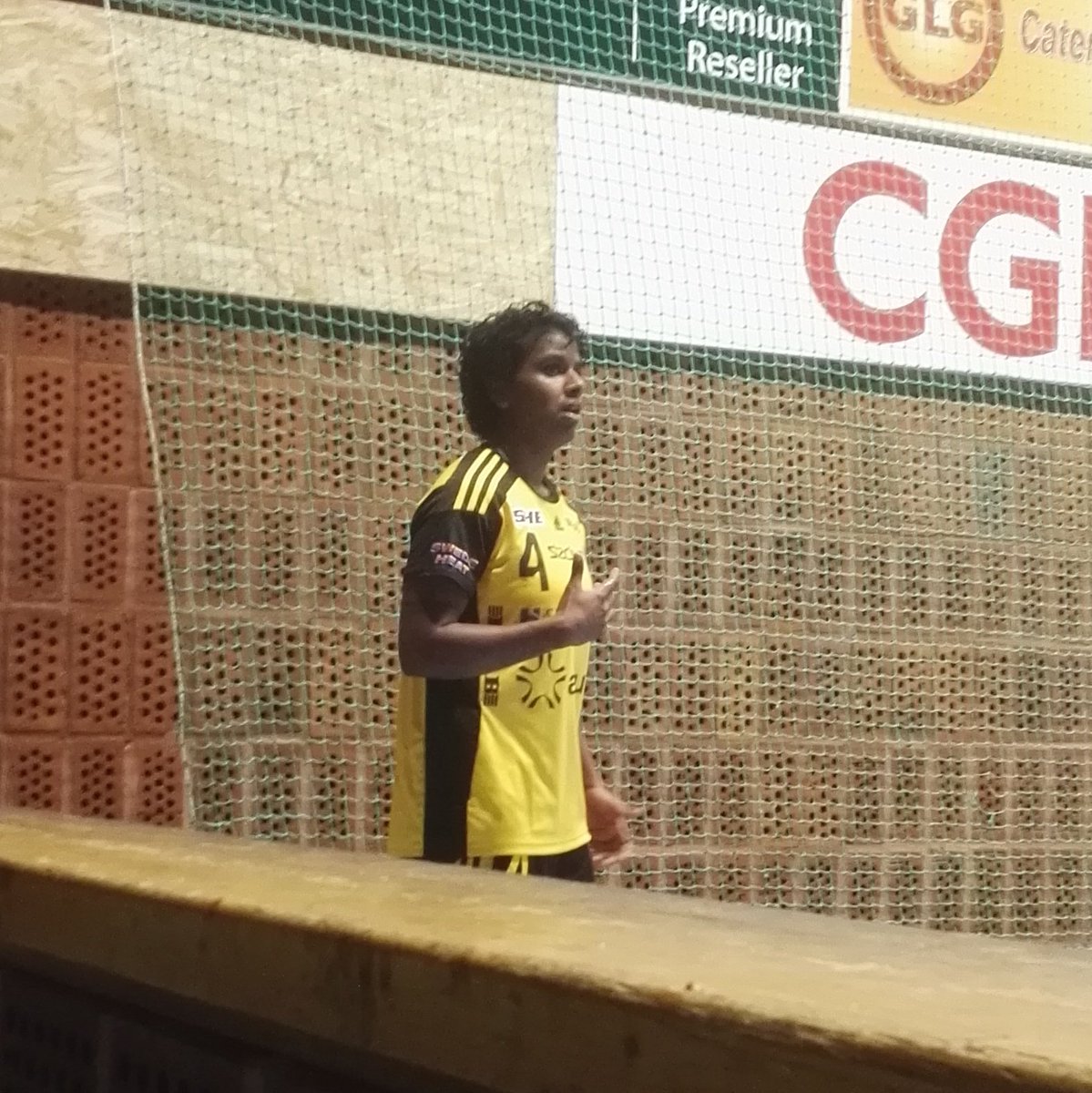 66Gradin's tweet photo. Fångade en speedkula. #sävehof #ifhellton  #handboll https://t.co/cZwvA2p8NG